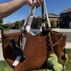 Coach Gramercy Tote bag Sold Out Everywhere