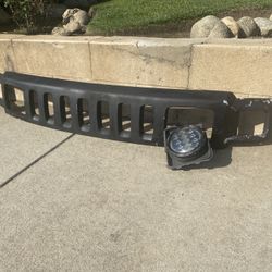 CURB ALERT: FREE Hummer H3 Grill And LED Headlight