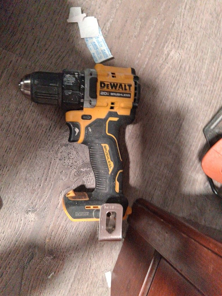 Dwalt Drill 20vlt