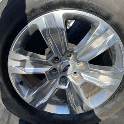 Ford F-150 Platinum Stock Wheels