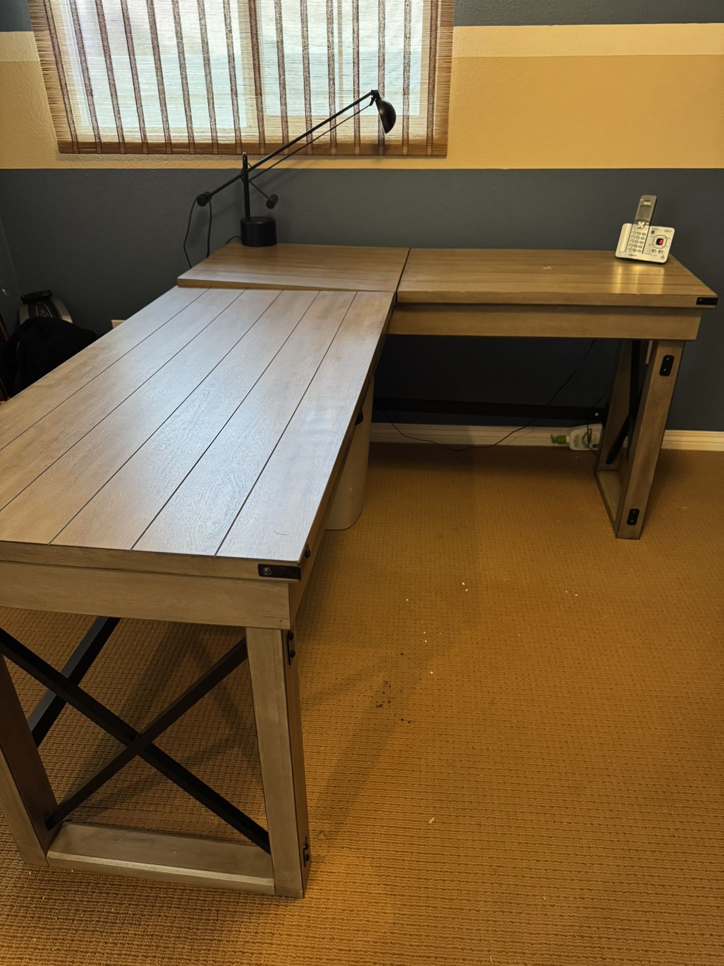 Adjustable Standup L-shaped Desk