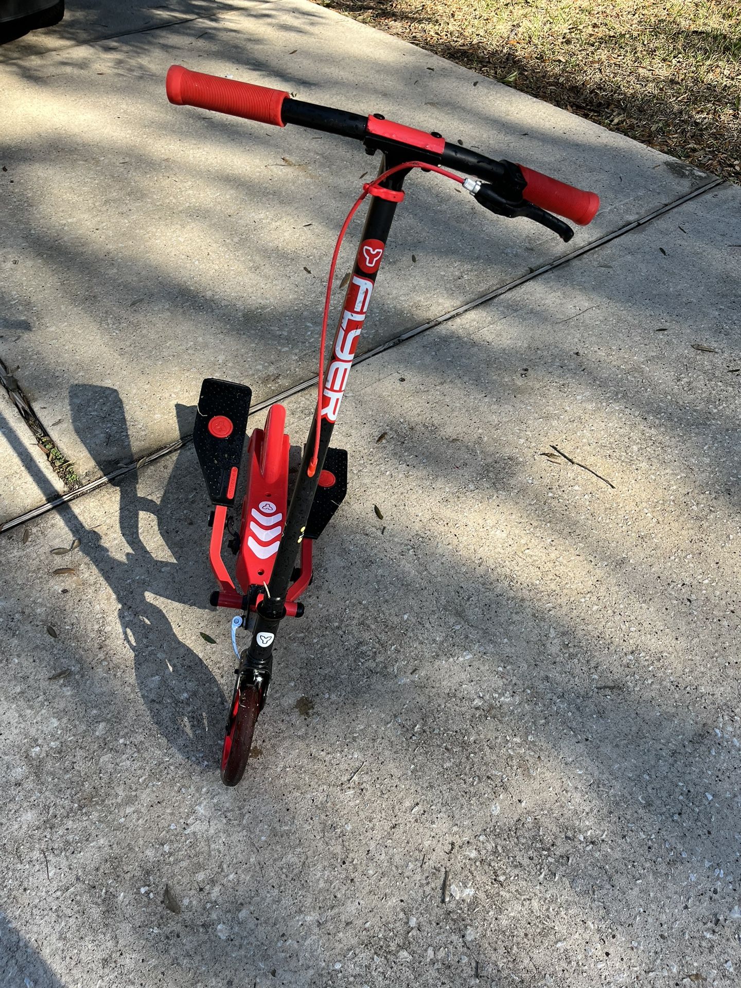Yvolution 100739 Y Flyer Kids Childrens Youth Stepper Scooter for Ages 7+, Red
