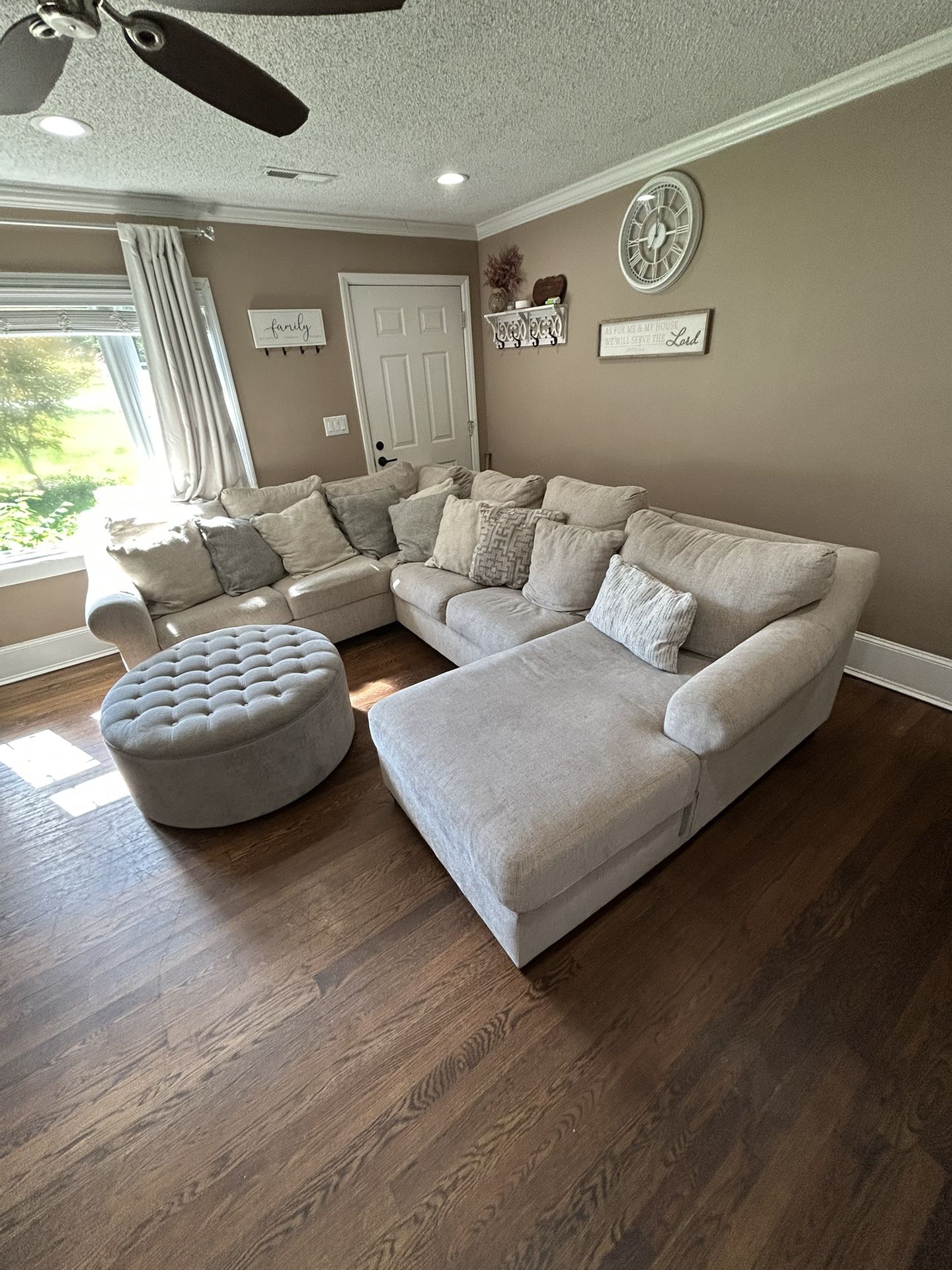 Living Room Set 