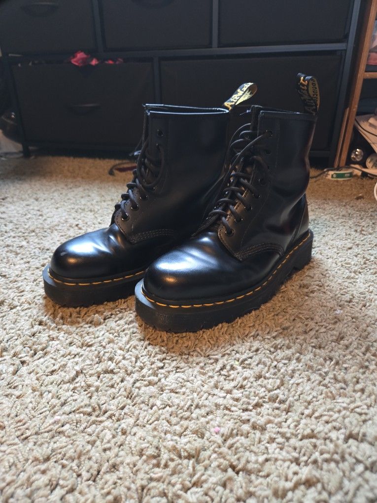 Vegan leather Doc Martens Women's 9