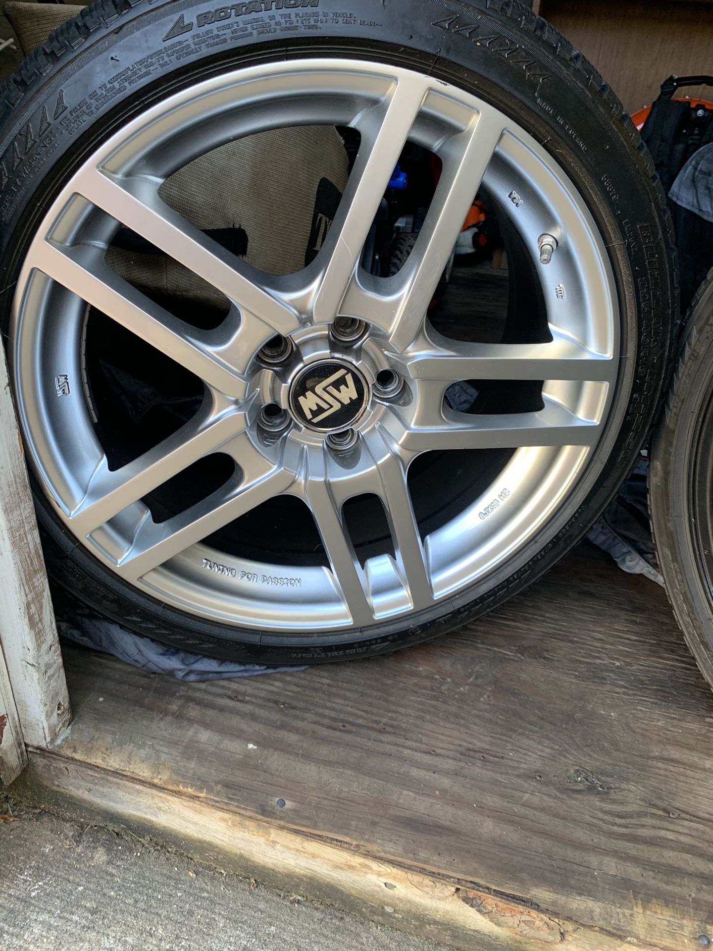 Msw 18 inch rims 5 lots like new tires and rims or trade for a black ones