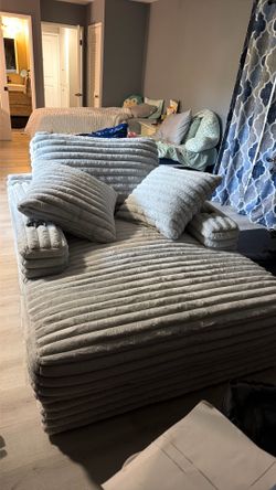 Soft white coach