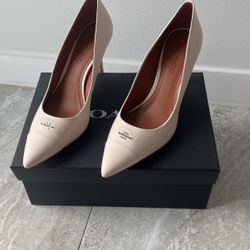 Coach Shoes New 9.5