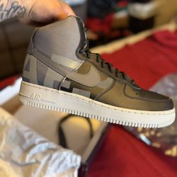 Men’s Brand New Dead Stock Nike Air Force 1 High Top Size 10.5