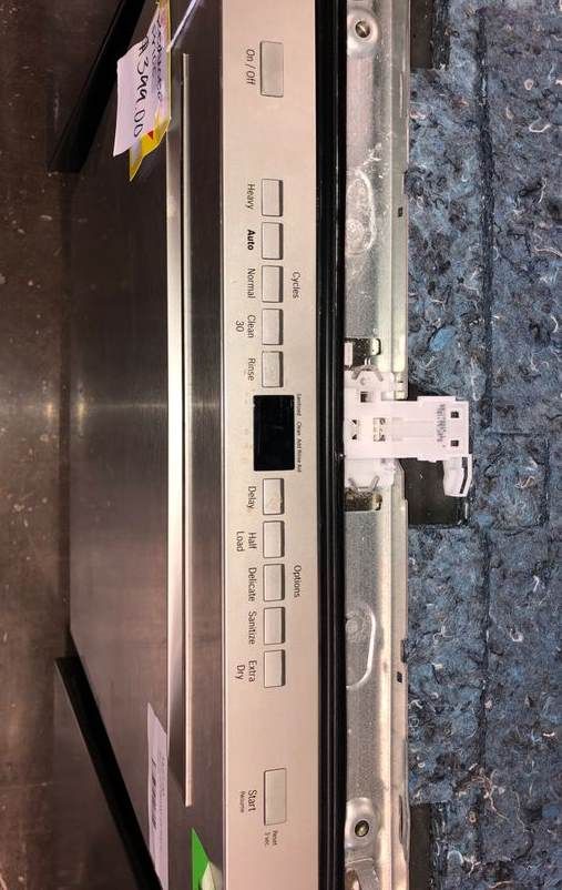 Bosch Dishwasher (Model:SHP865WF5N) 9D Y