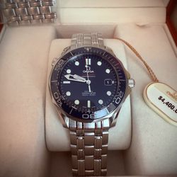 Omega Seamaster Blue Ceramic Luxury Watch! 