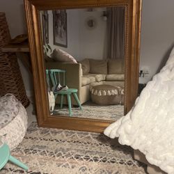Beautiful Great condition Wall Mirror 