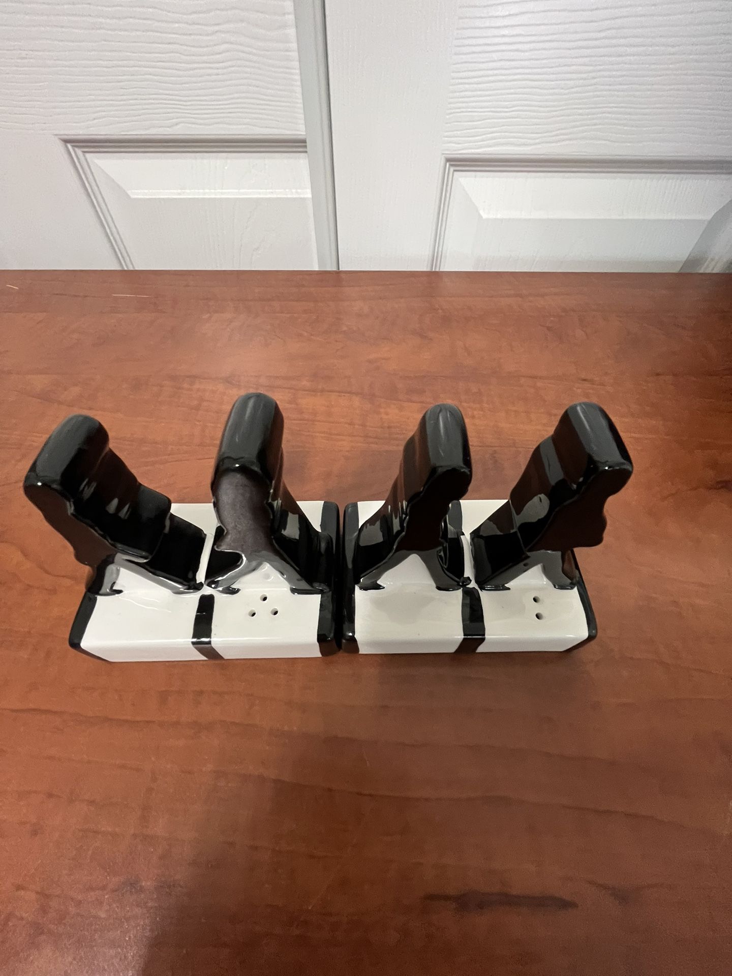 The Beatles Abbey Road Salt & Pepper Shakers (Vandor 2019)