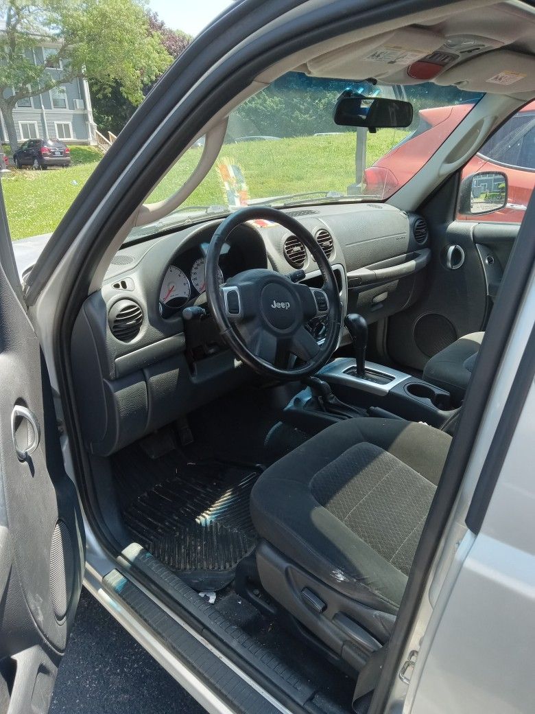 2004 Jeep Liberty