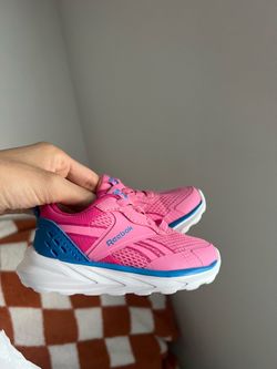 PINK & BLUE TODDLER REEBOKS SIZE 5
