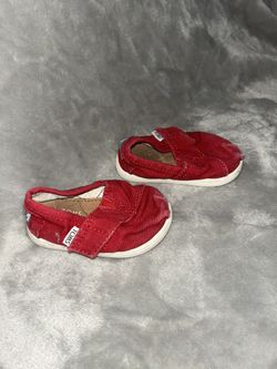 Size 4 Red Baby Girl Toms