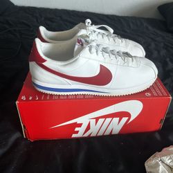 Nike Cortez “Forest Gumps”