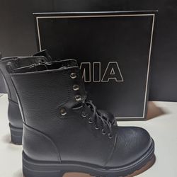 Chic MIA Indigo Women's Combat Boots Black Leather Size 8.5M New in Box

