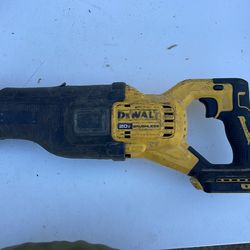 Dewalt 20 v brushless saw saw tool only