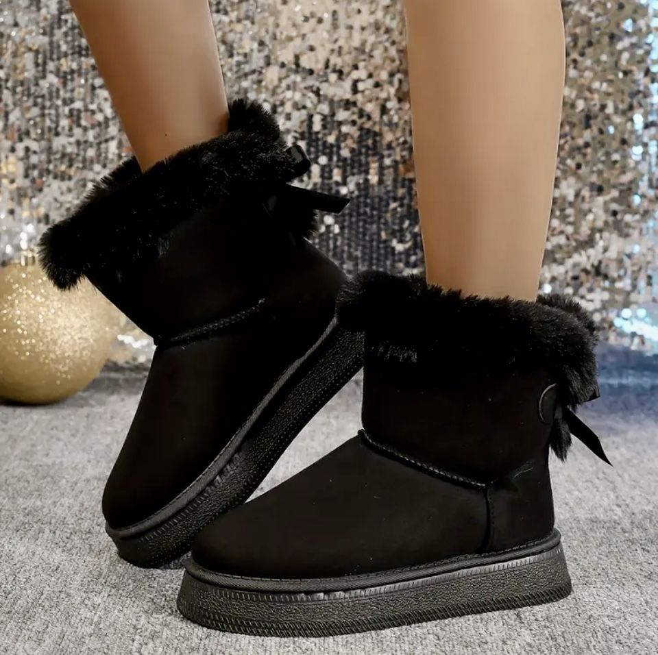 Womens Black Short Boots W/ Bows Size 7-7.5 Winter Faux Fur Lined