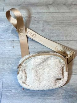 Lolë Sherpa Belt Bag / Fanny Pack