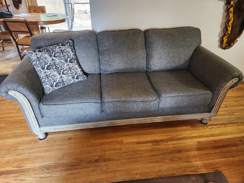 2 Nice Matching Couches for Sale in Port Orchard, WA OfferUp