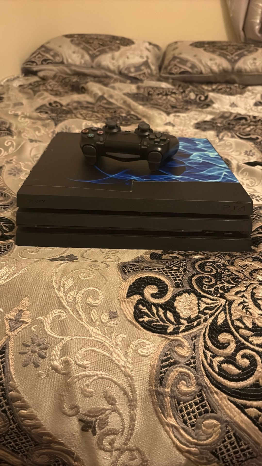 PS4 Pro Good Condition 