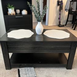 Rising Coffee Table 