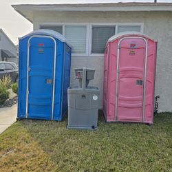 Porta Potties 