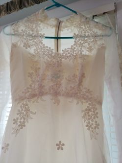 WEDDING GOWN