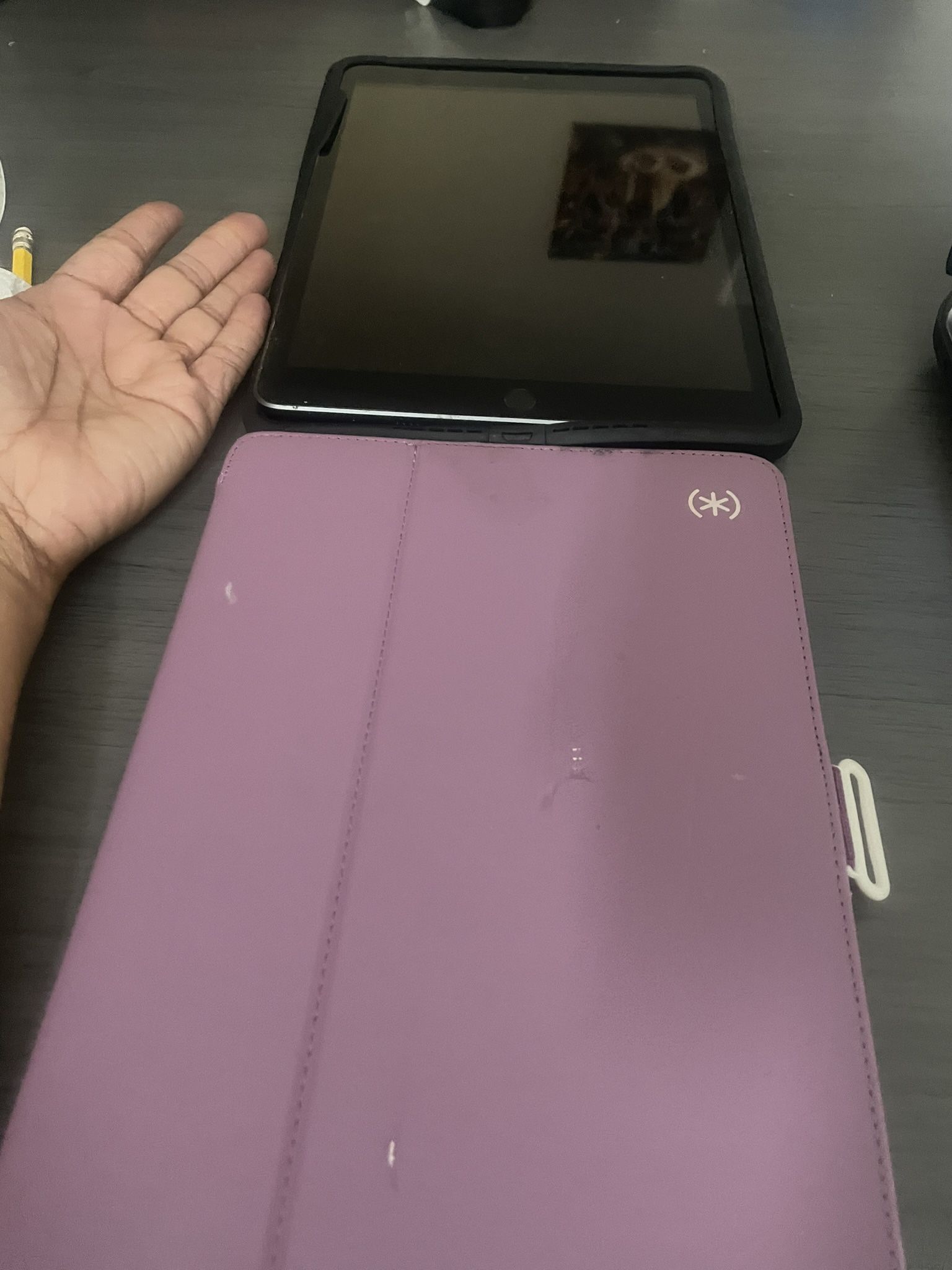 2 Apple IPads-Must Go