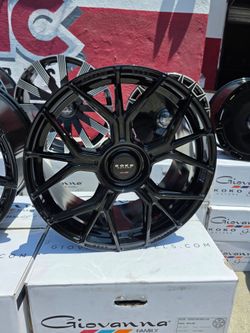 BRAND NEW GIOVANNA WHEELS