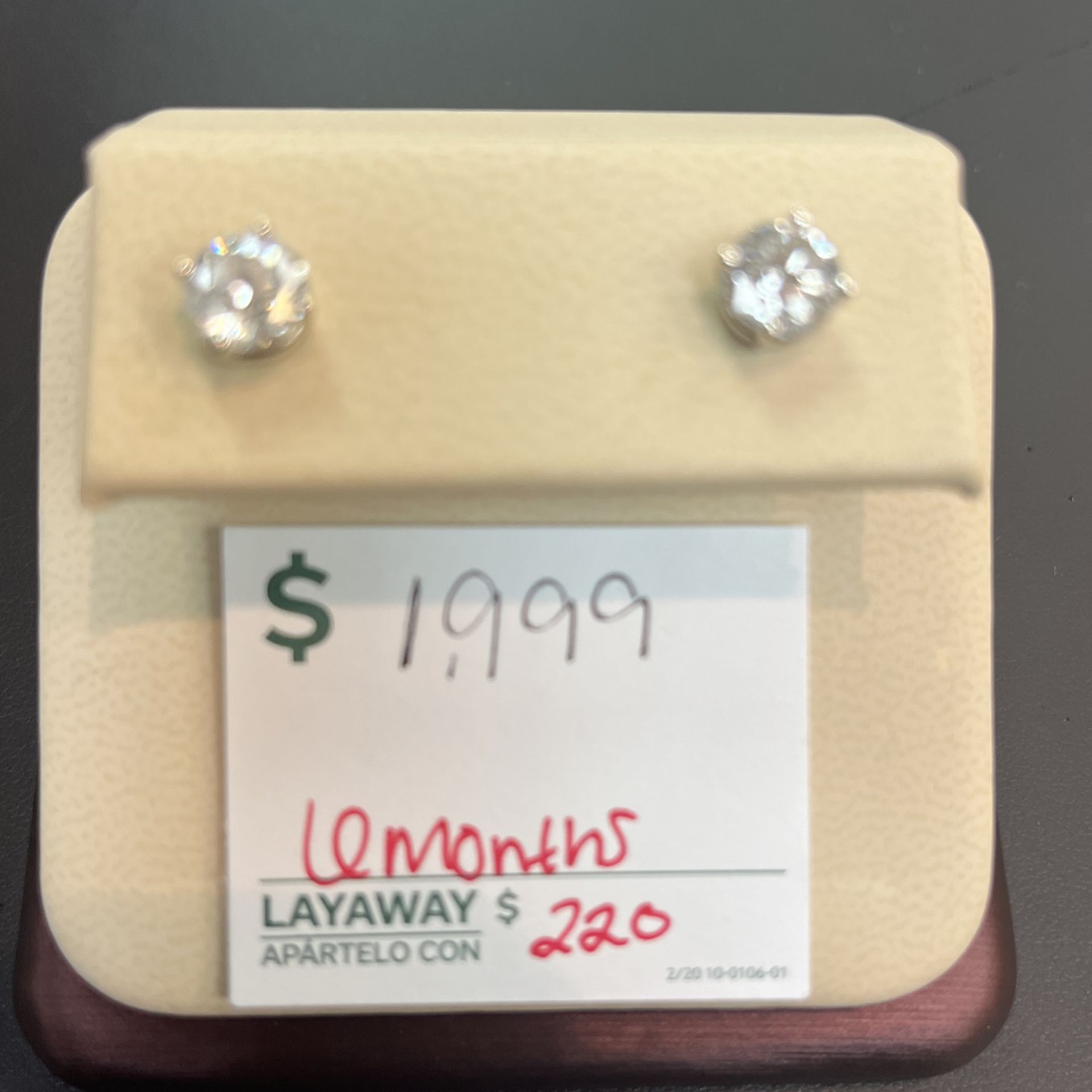 14KT  White Gold Diamond Stud Earrings 