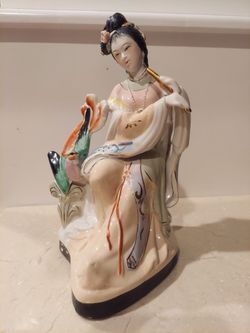 Ancient Beauty Statue