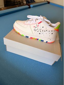 Lightly Used - Nike Air Force 1 LV8