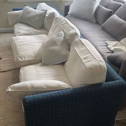 FREE COUCH 