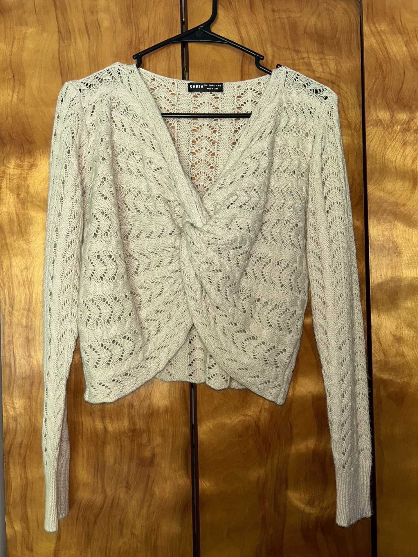 Light Beige Knit Sweater (Large)
