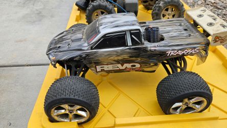 Traxis Revo 3.3 RTR RC CAR