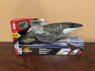 Jurassic World Rebirth Bite 'N Blast Mosasaurus Figure