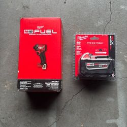 Milwauke 1/4” Impact & Battery 