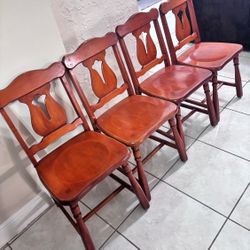 Antique Solid Maple Wood Table With 2 Leafs & 4 Matching Chairs (80+yrs)