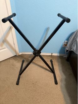 Ultimate Support IQ-X-1000 Single-Braced X-Style Keyboard Stand