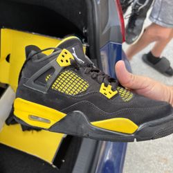 Jordan 4s 6.5