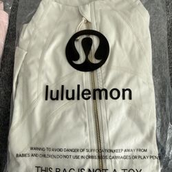 Lululemon 