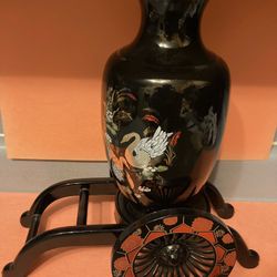 Vintage Golden Swan Japanese Vase Black with wheel included