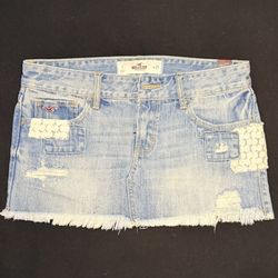 Hollister Denim Mini Skirt  Distressed  Daisy Flower Patches Sz1 W25
