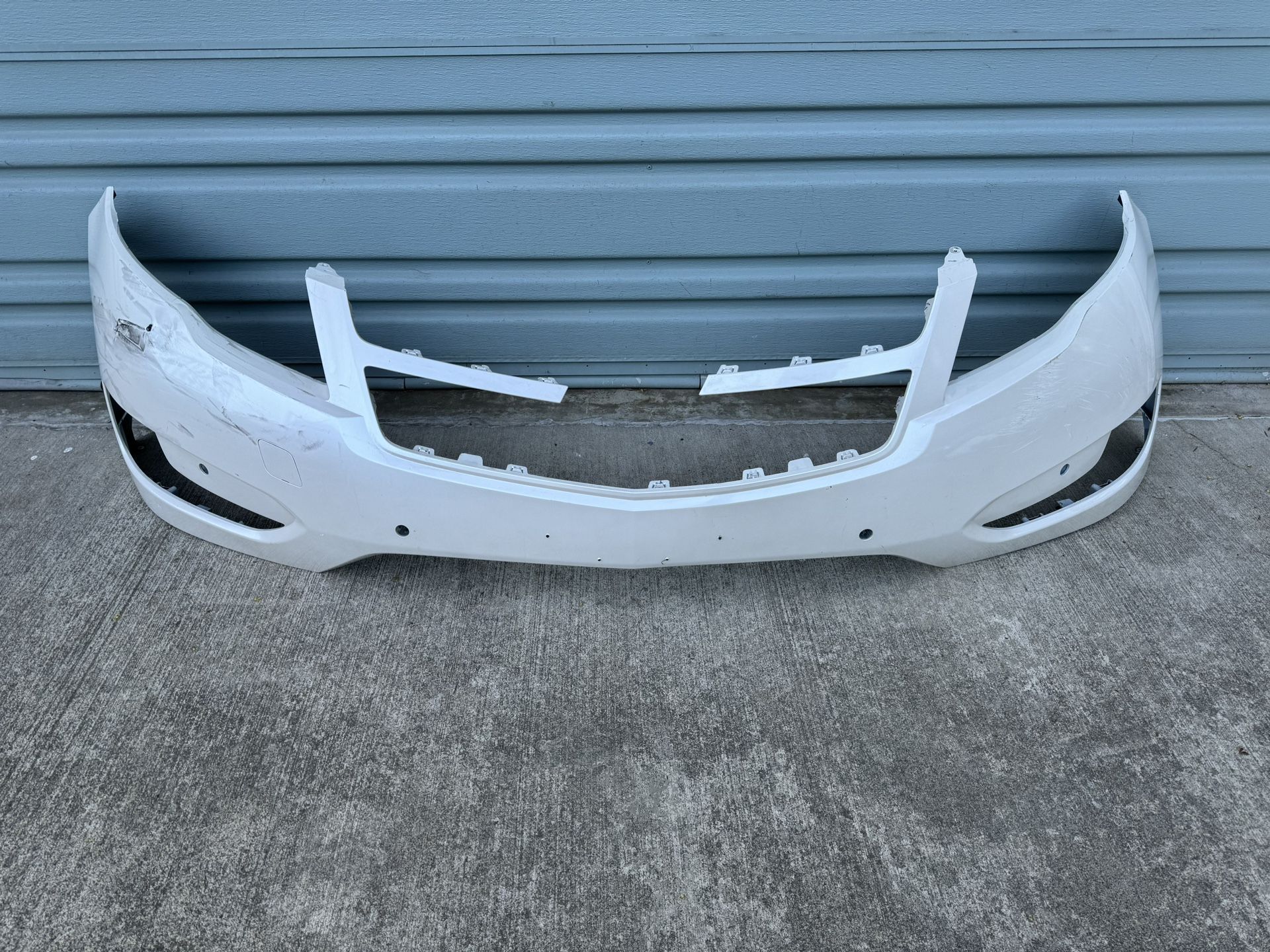 2010 2011 2012 2013 2014 2015 CHEVY VOLT FRONT BUMPER 