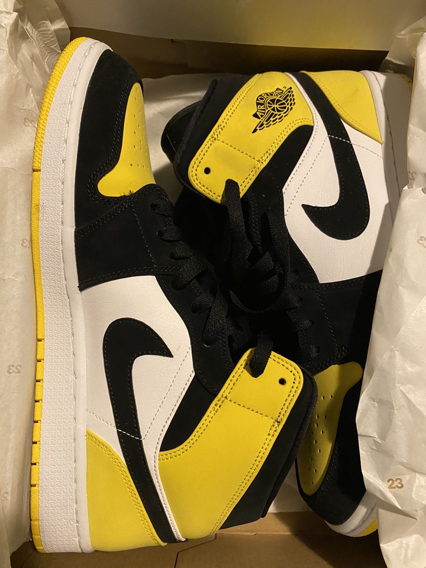 Jordan 1 yellow toe