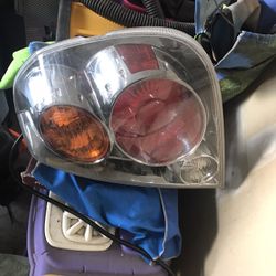2005 Nissan Altima LH Tail Light