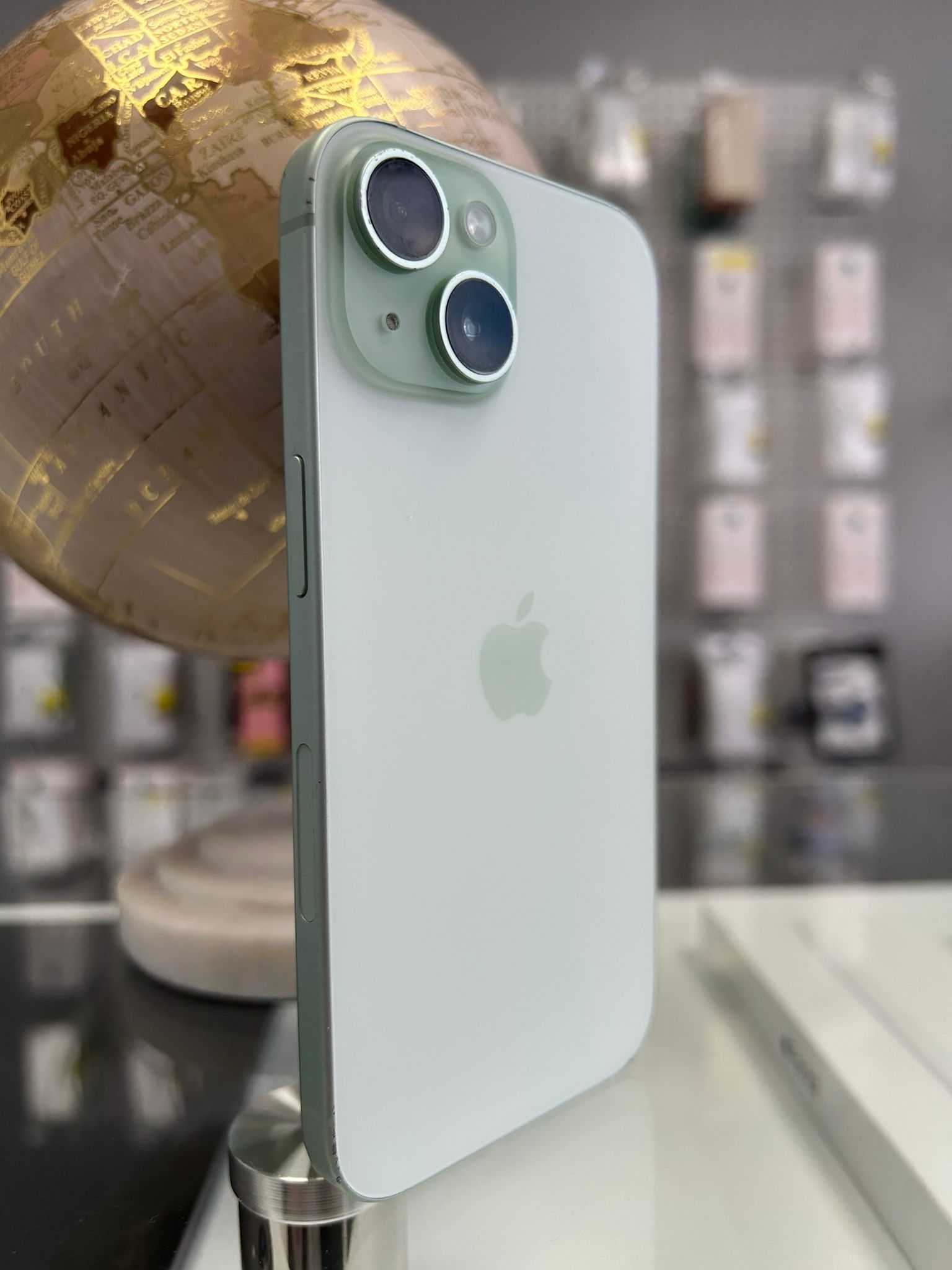 iPhone 15 Unlocked Green Color 128Gb With Warranty