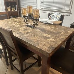 Dinning  Room  Set